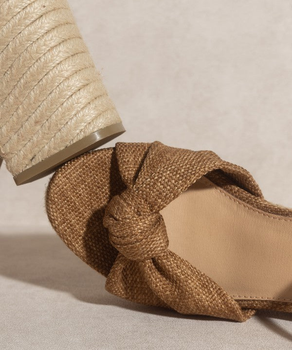 Mackenzie Wedged Sandal